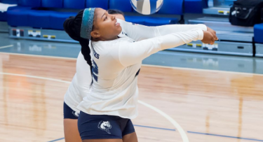 Imani DeBose transfer student from CNR playing volleyball