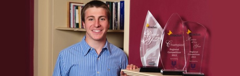 Mercy College student wins award for Entrepreneurship.
